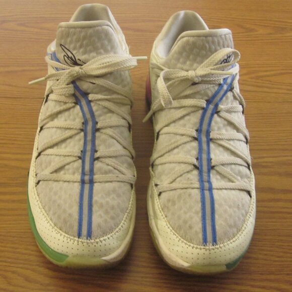 Nike Lebron XVII 17 Low Glow Iin the Dark Spruce Aura Green - Picture 4 of 6